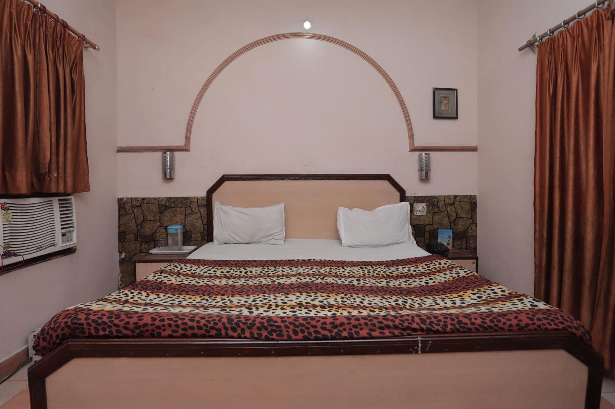 Narayani Guest House By Grb Kankhal Esterno foto